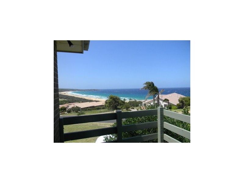 17 Surf Circle, Tura Beach NSW 2548