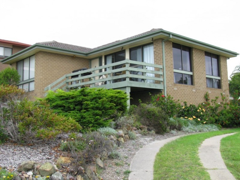 17 Surf Circle, Tura Beach NSW 2548
