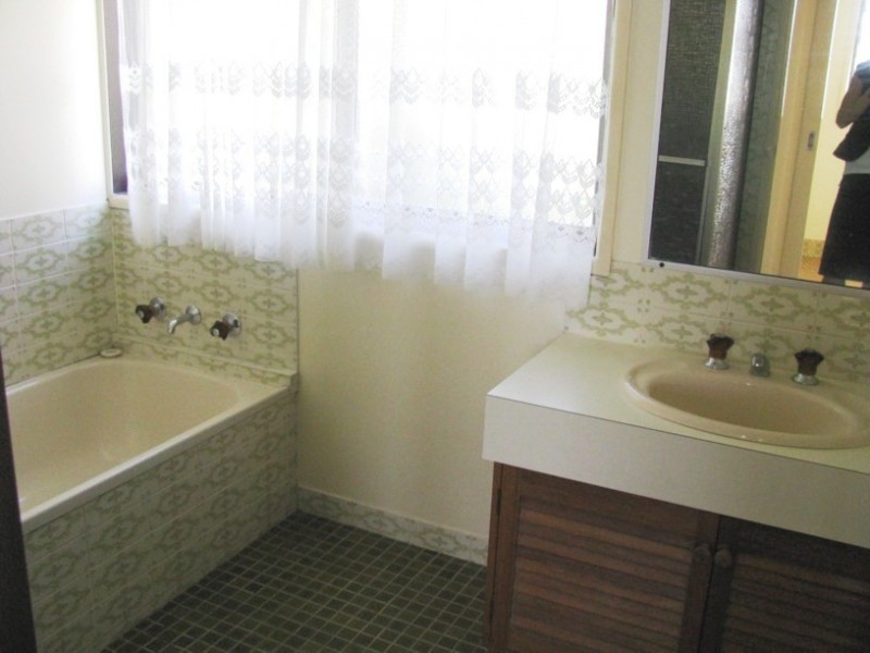 17 Surf Circle, Tura Beach NSW 2548