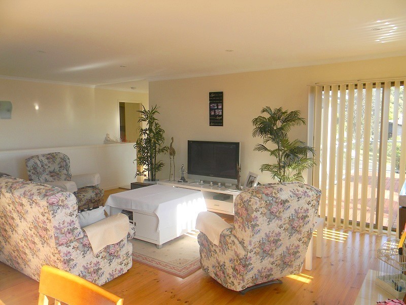 12 Seaview Place, Tura Beach NSW 2548