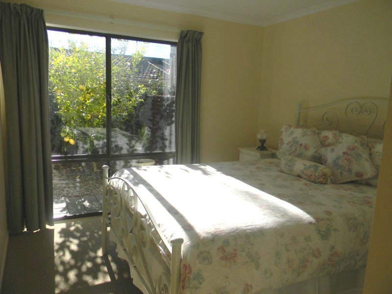 12 Seaview Place, Tura Beach NSW 2548