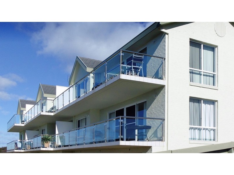 6/18 Surf Circle, Tura Beach NSW 2548