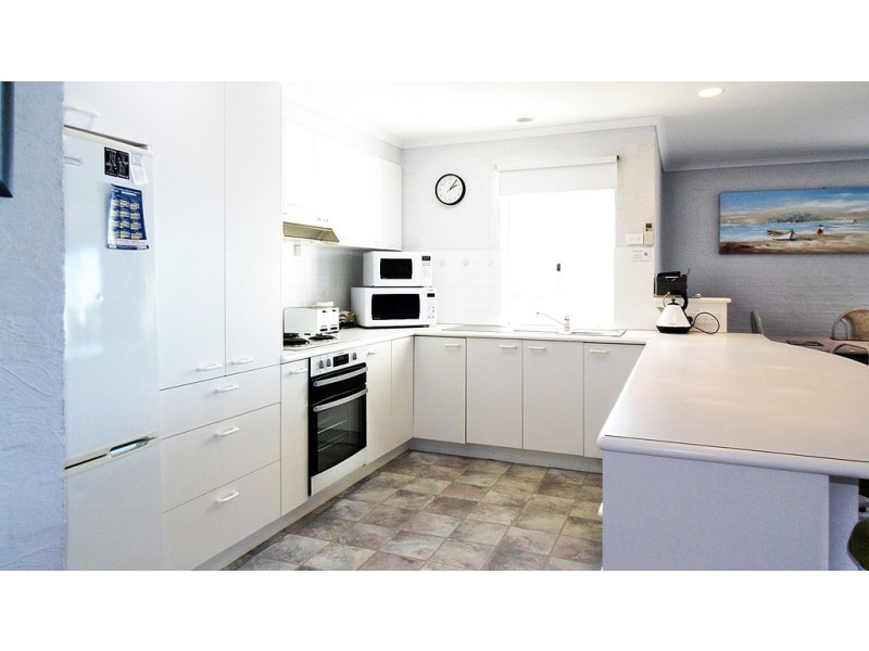 6/18 Surf Circle, Tura Beach NSW 2548