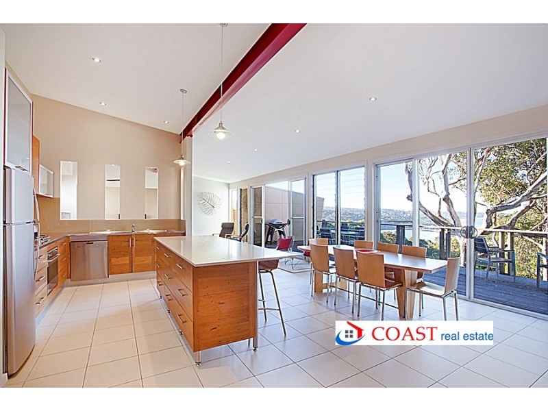 7 Lakeview Avenue, Merimbula NSW 2548