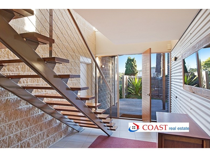 7 Lakeview Avenue, Merimbula NSW 2548