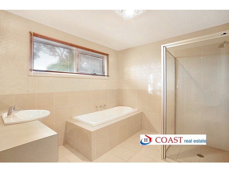 7 Lakeview Avenue, Merimbula NSW 2548