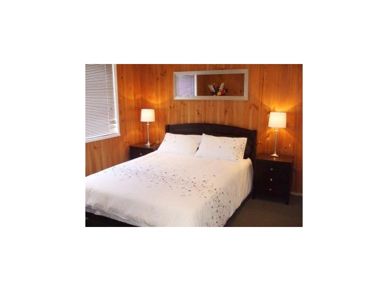 19 Nixon Street, Corowa NSW 2646