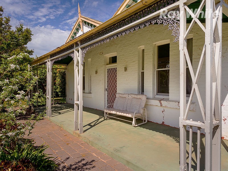 42 Albert Street, Corowa NSW 2646
