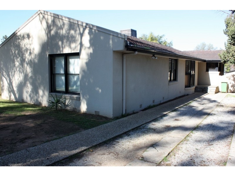 65 Banff Street, Corowa NSW 2646