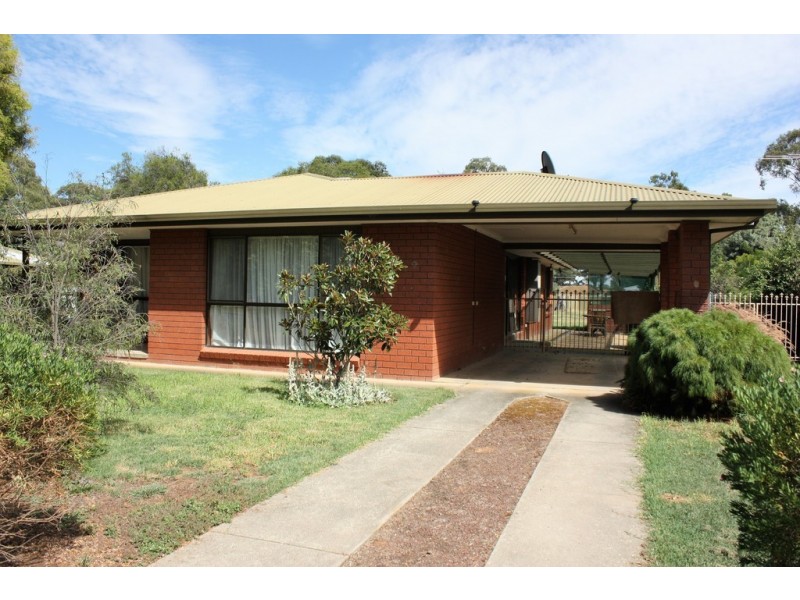 19 Martin Street, Corowa NSW 2646