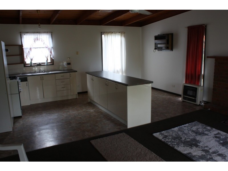 147 Church Street, Corowa NSW 2646