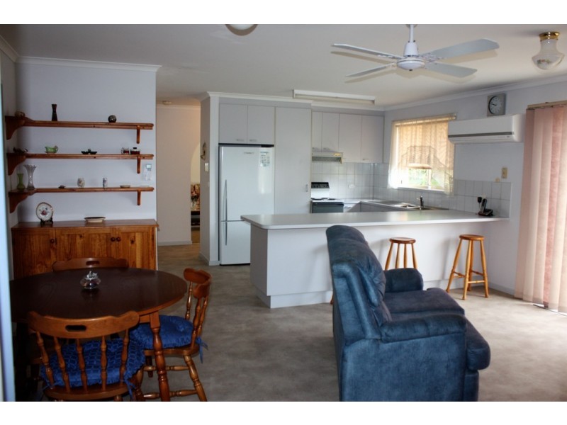 1/257 Hume Street, Corowa NSW 2646