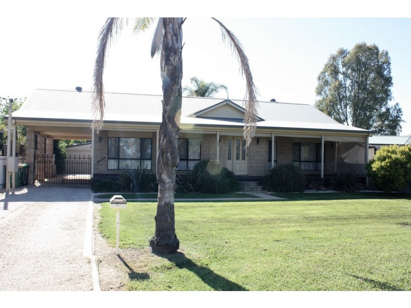 224 Adam Street, Corowa NSW 2646