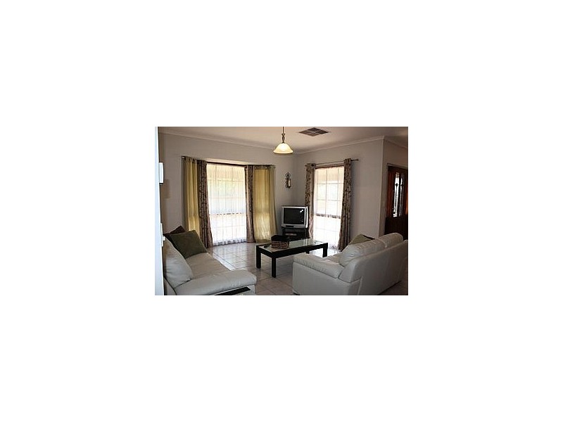 235 Church Street, Corowa NSW 2646