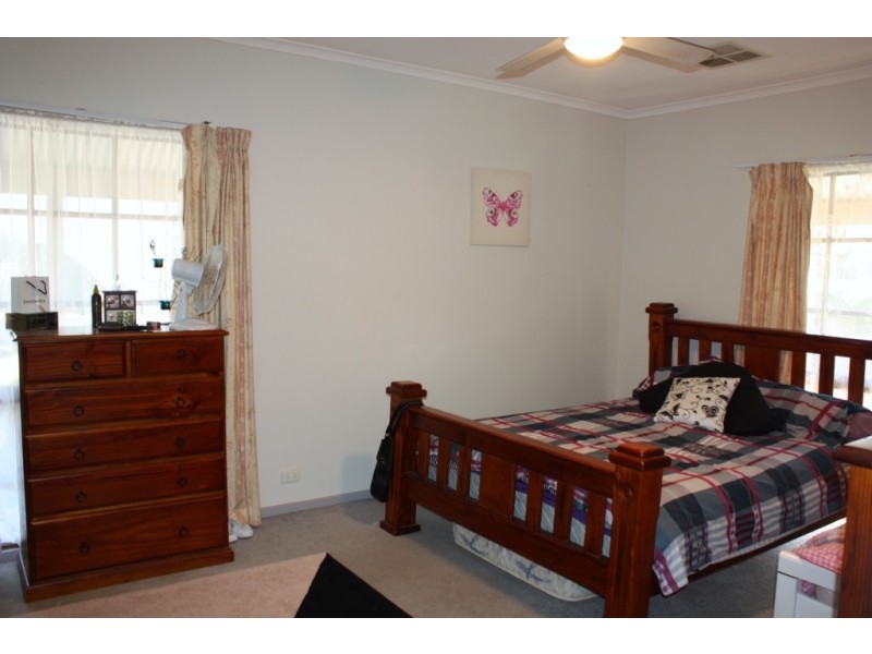 235 Church Street, Corowa NSW 2646