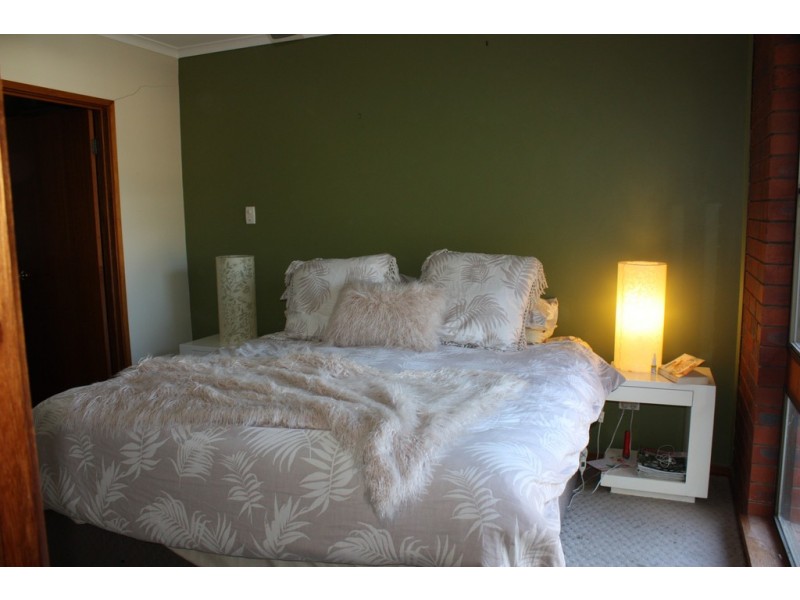 33 Airlie Street, Corowa NSW 2646