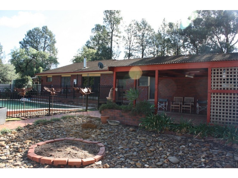 33 Airlie Street, Corowa NSW 2646