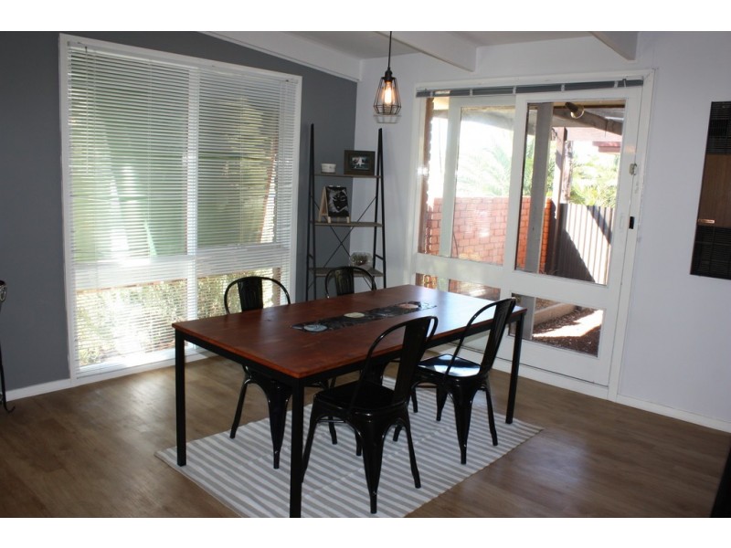 16 Edward Street, Corowa NSW 2646