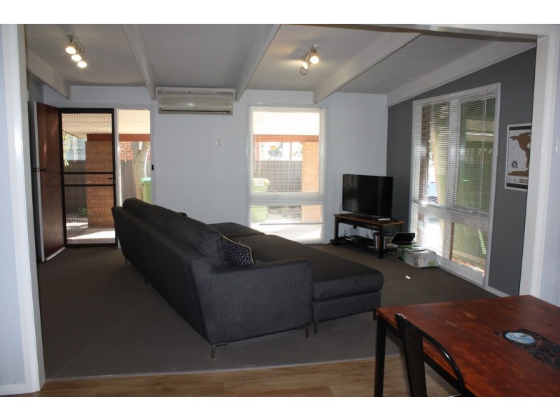 16 Edward Street, Corowa NSW 2646