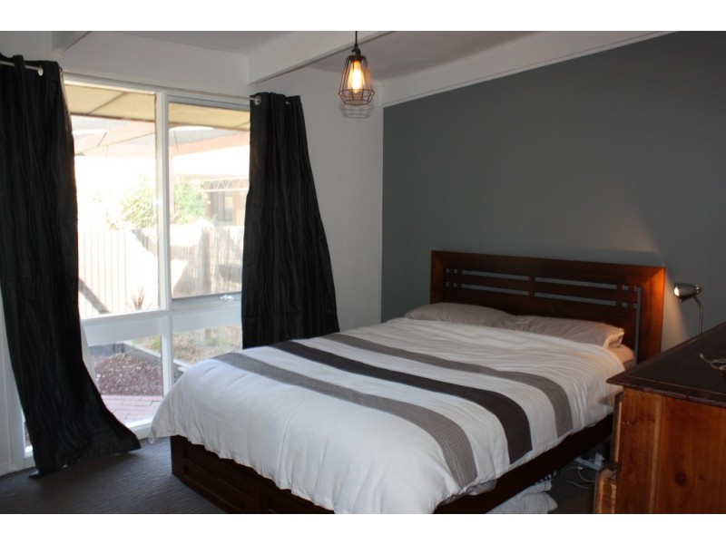 16 Edward Street, Corowa NSW 2646