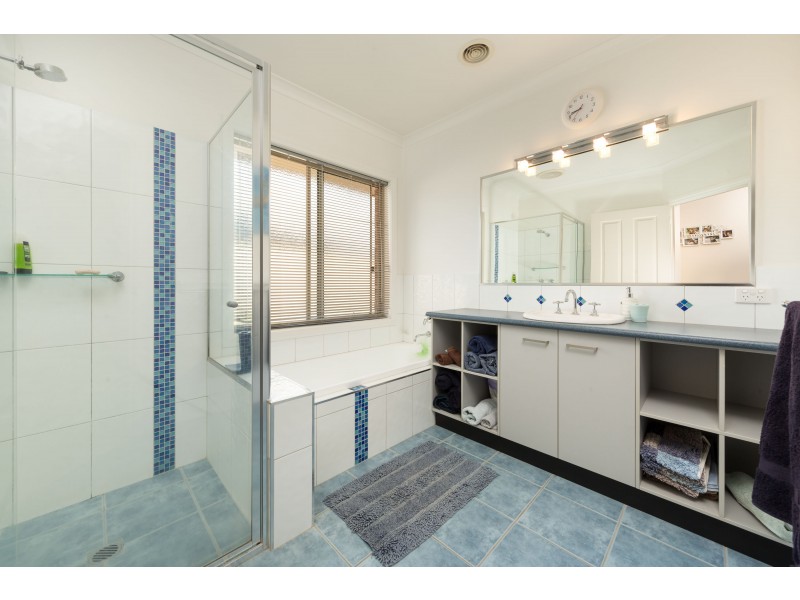 9 Maxwell Drive, Wahgunyah VIC 3687