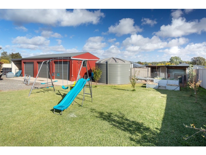 31 Maxwell Drive, Wahgunyah VIC 3687
