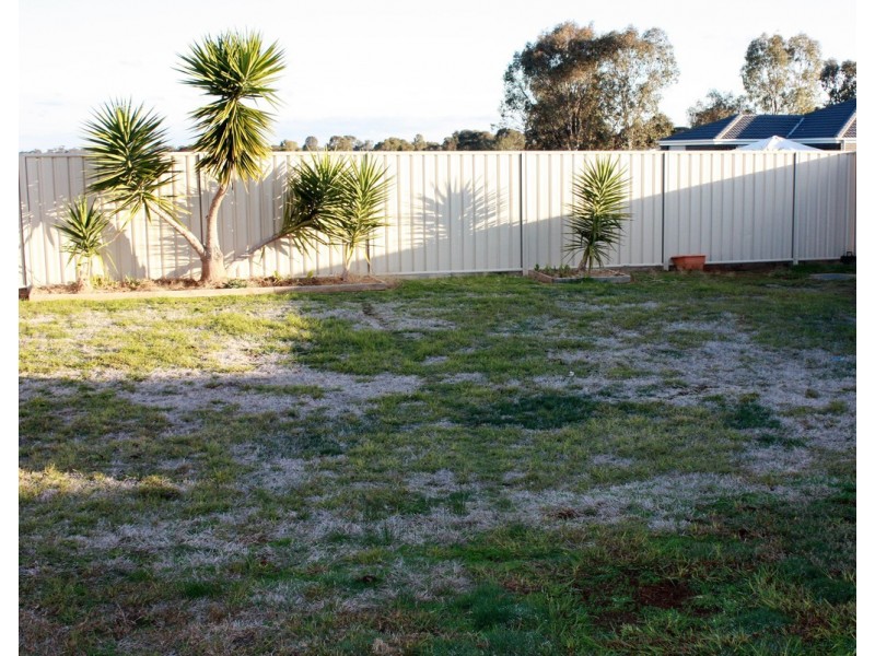11 Davidson Court, Corowa NSW 2646