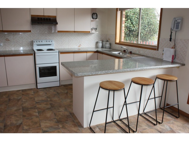 51 Federation Avenue, Corowa NSW 2646