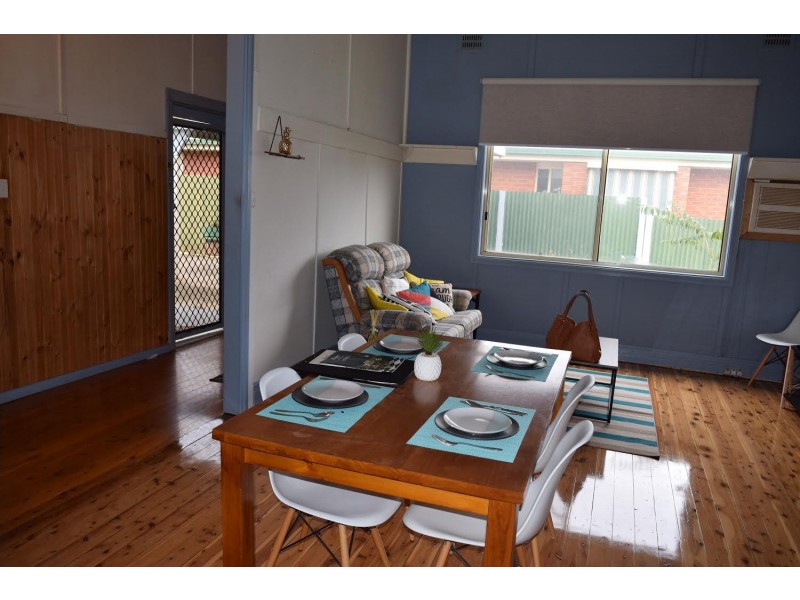 9 Airlie Street, Corowa NSW 2646
