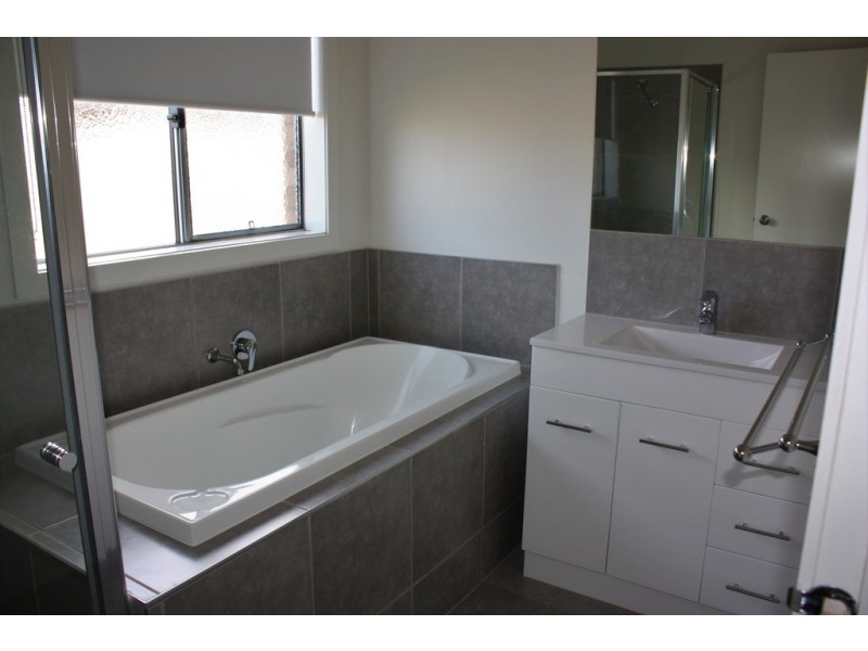 10 Hughes Court, Corowa NSW 2646