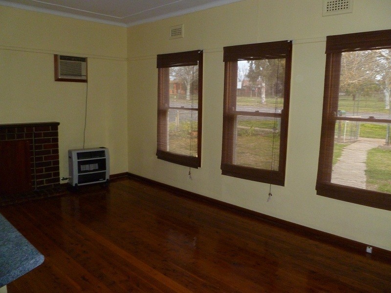 74 Redlands Road, Corowa NSW 2646