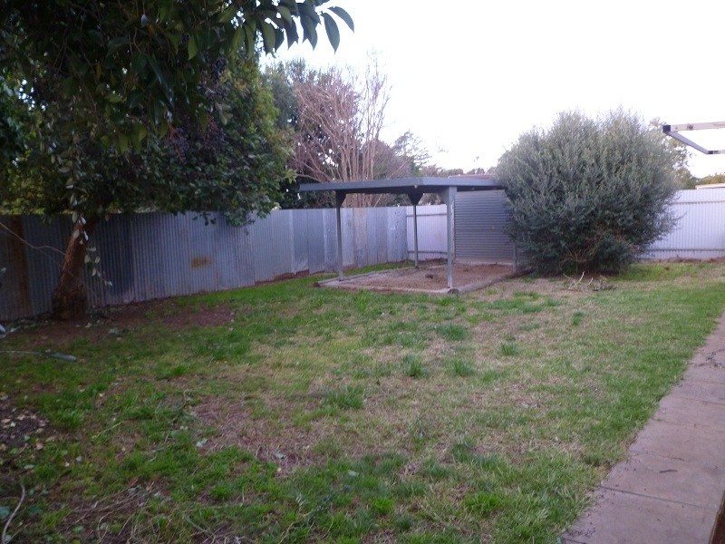 74 Redlands Road, Corowa NSW 2646