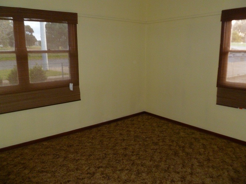 74 Redlands Road, Corowa NSW 2646