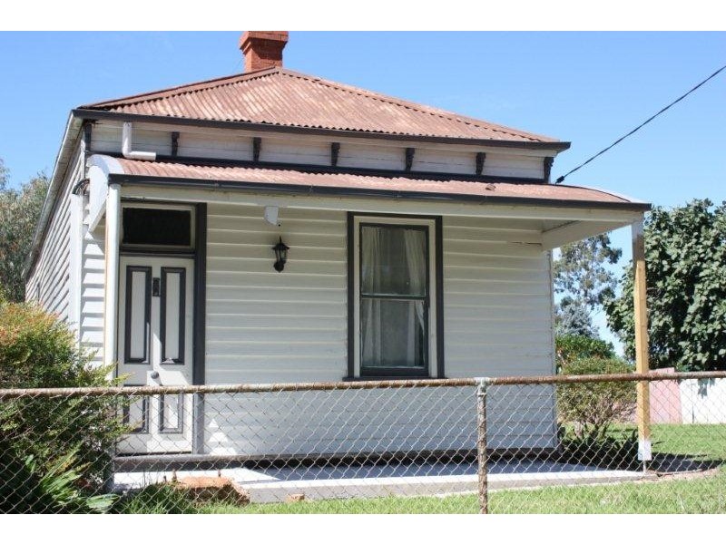 18 Whitehead Street, Corowa NSW 2646