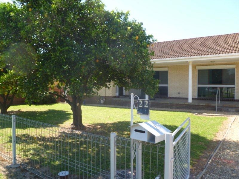 22  Hay Street, Corowa NSW 2646