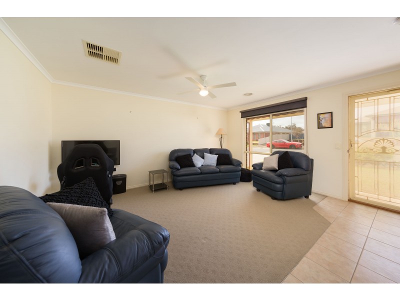 8 Maxwell Drive, Wahgunyah VIC 3687