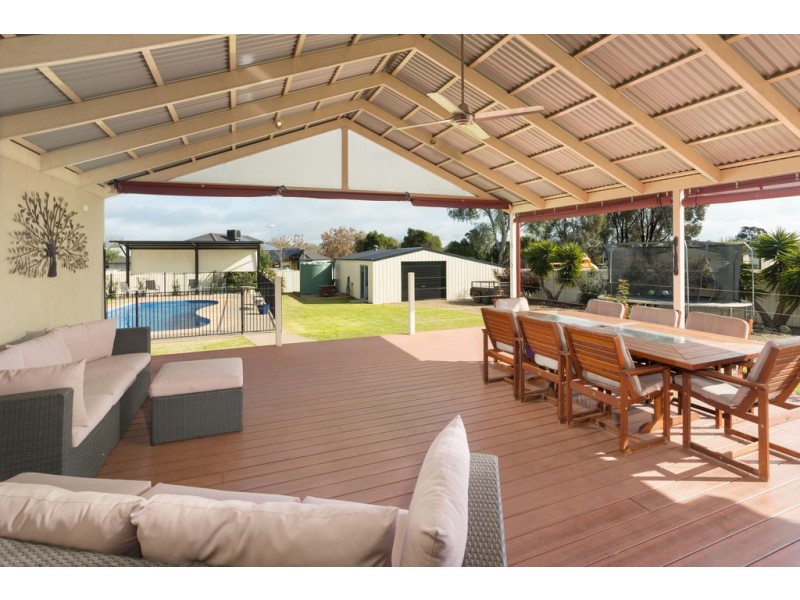 8 Maxwell Drive, Wahgunyah VIC 3687