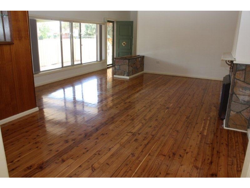 11 Riesling Street, Corowa NSW 2646
