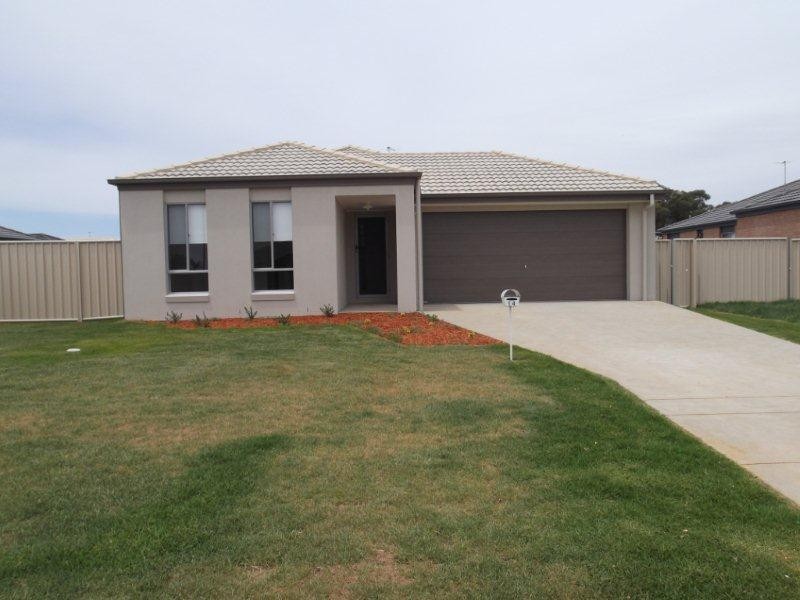 14 Chisnall Street, Corowa NSW 2646