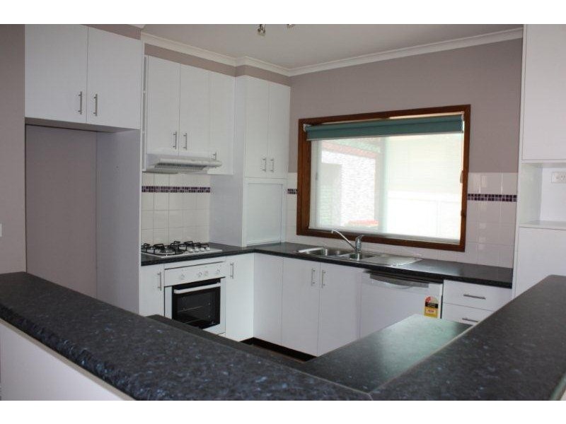 10 Fleming Drive, Corowa NSW 2646