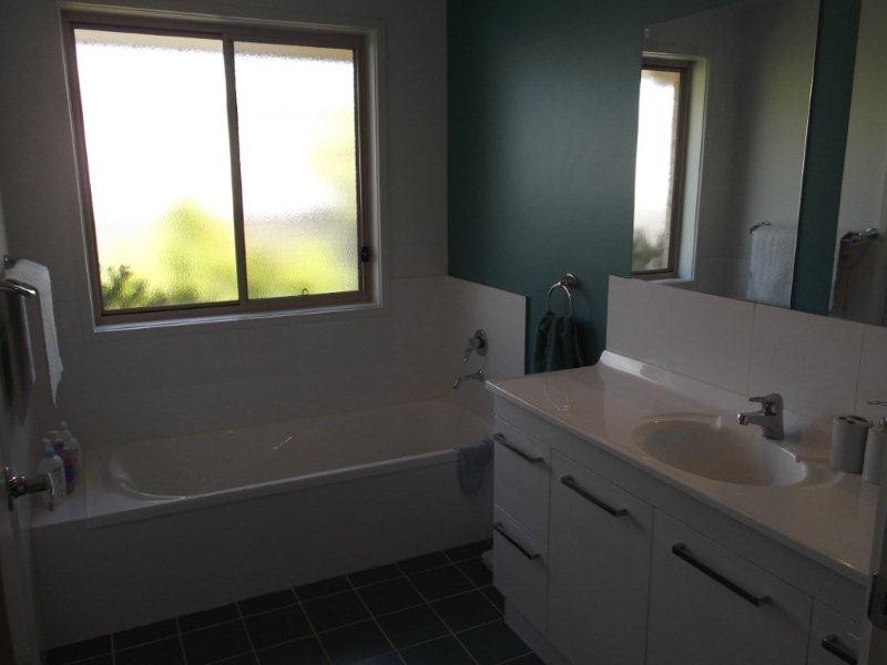 2/303 Honour Avenue, Corowa NSW 2646