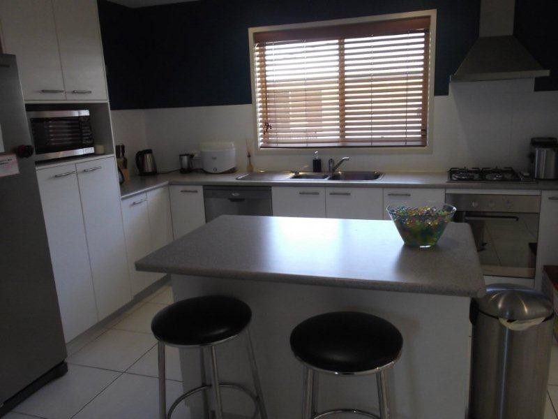 2/303 Honour Avenue, Corowa NSW 2646