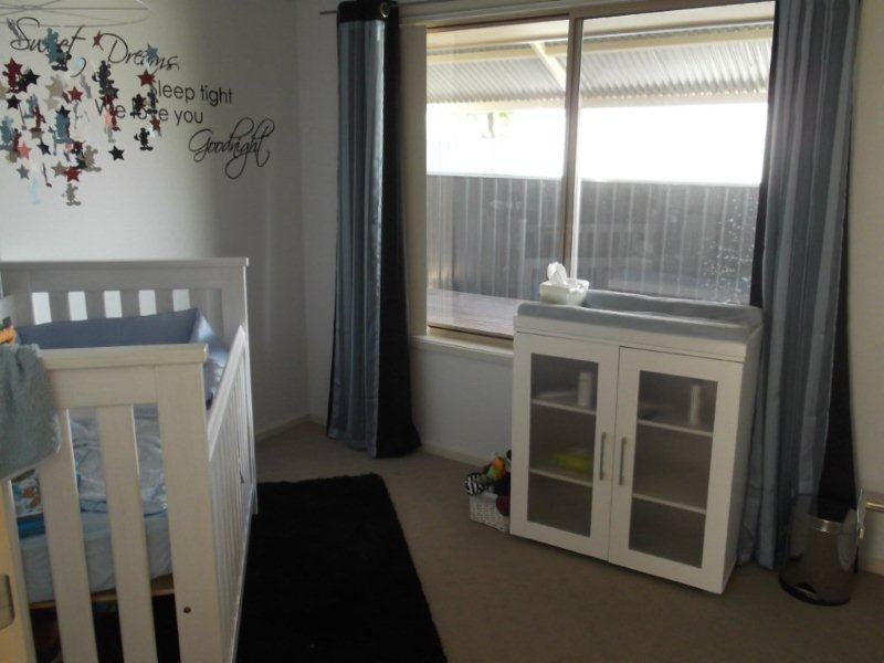 2/303 Honour Avenue, Corowa NSW 2646