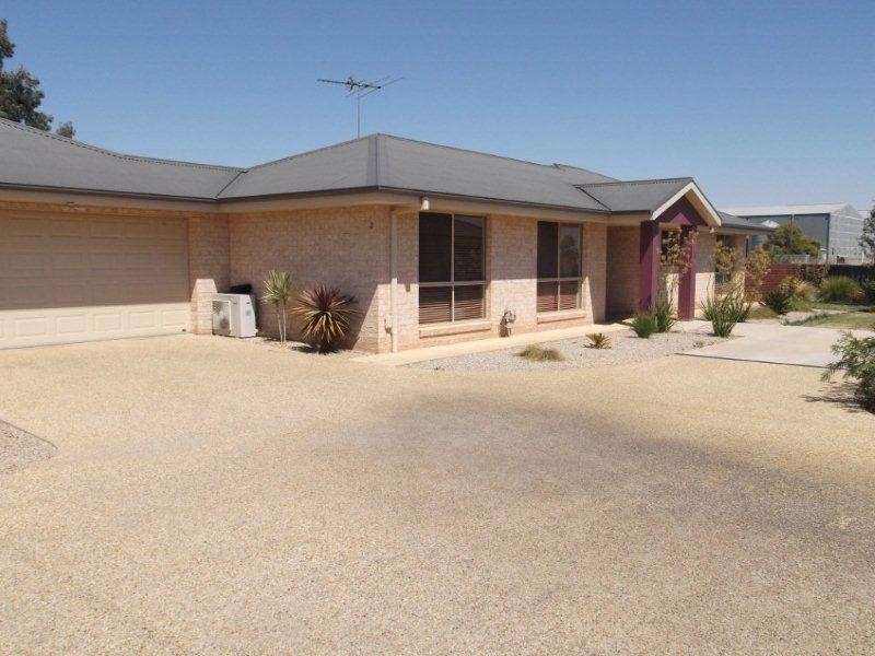 2/303 Honour Avenue, Corowa NSW 2646