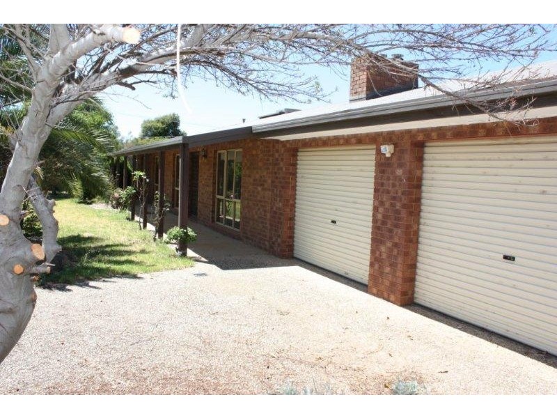 2 Herbert Street, Rutherglen VIC 3685