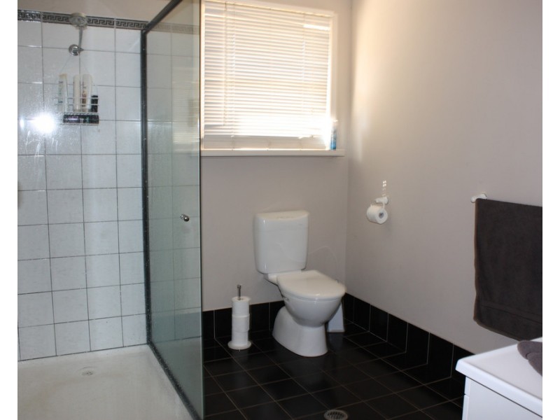 65 Banff Street, Corowa NSW 2646