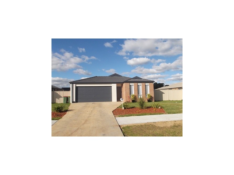 16 Chisnall Street, Corowa NSW 2646
