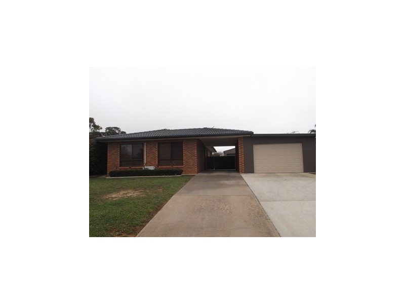 20 Shiraz Crescent, Corowa NSW 2646
