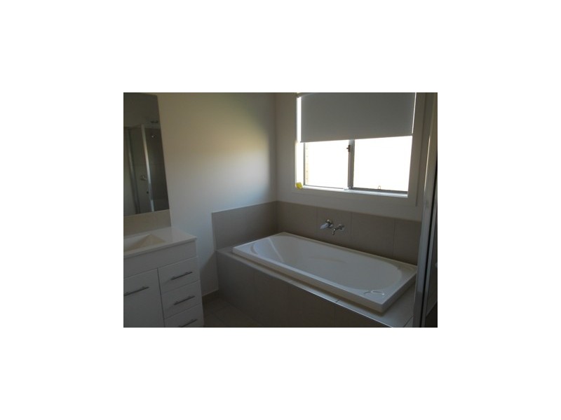 4 Hughes Court, Corowa NSW 2646