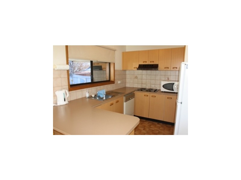 69 Whitehead Street, Corowa NSW 2646